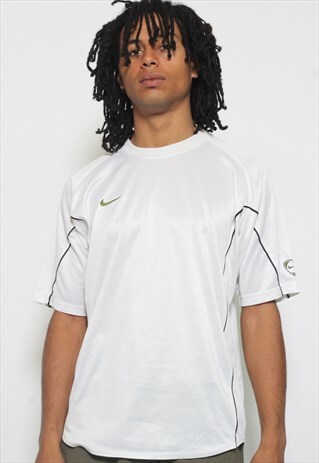 VINTAGE NIKE SPORTS T-SHIRT