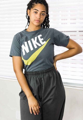VINTAGE NIKE T-SHIRT LOGO 90S M 4.8
