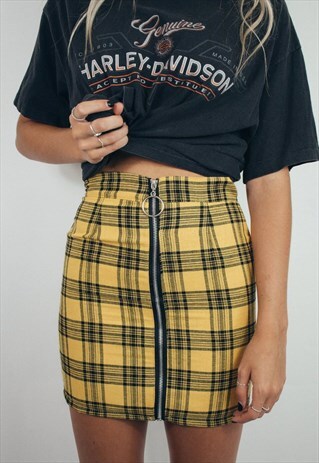 VINTAGE 90S INSPIRED YELLOW PLAID SKIRT