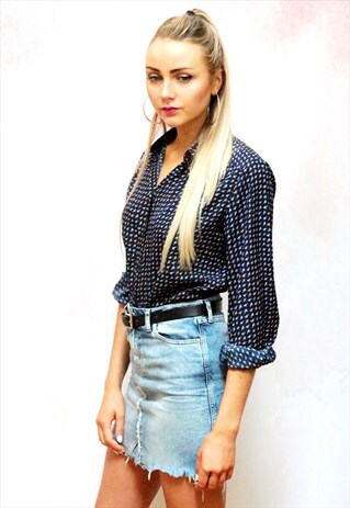 1990S VINTAGE BLUE WITH MINI RABBITS PATTERNED BLOUSE