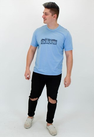 VINTAGE ADIDAS T-SHIRT