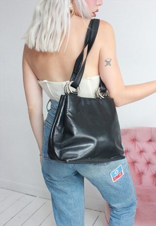 VINTAGE 90S BLACK LEATHER HANDBAG