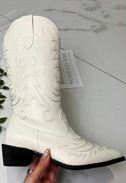 Cowboy Boots Cream Below Knee Western Cowgirl boots