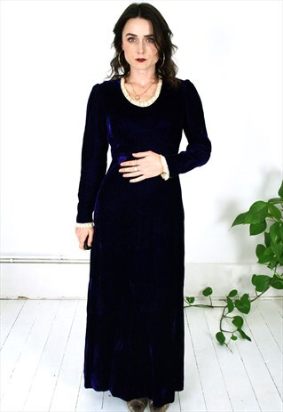1970'S PURPLE VELVET MAXI DRESS