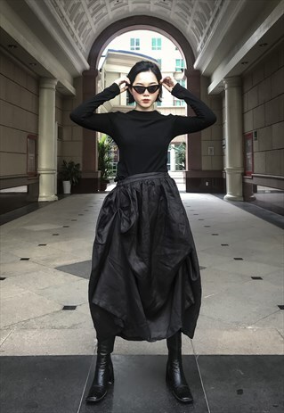 KOREAN STYLE SKIRT IN BLACK