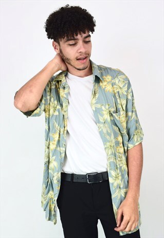 VINTAGE 90'S GREEN HAWAIIAN PIERRE CARDIN FESTIVAL SHIRT