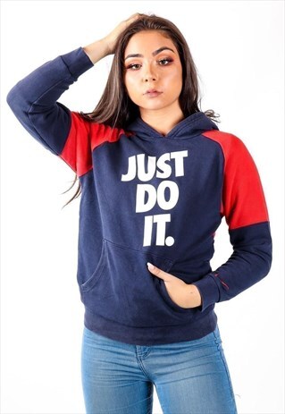 VINTAGE NIKE HOODIE H86