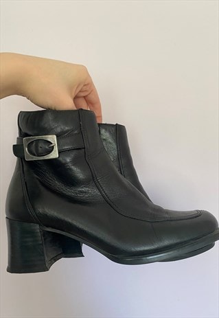 black 90s boots