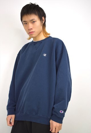 VINTAGE 90S CHAMPION NAVY SWEATSHIRT