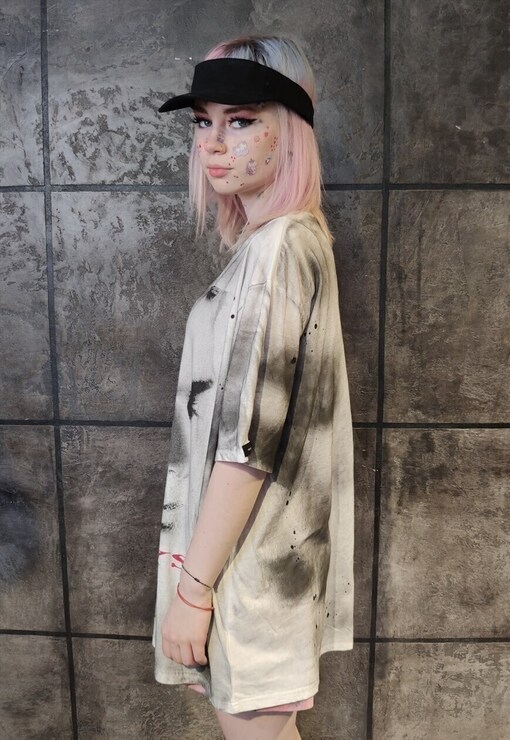 garment image