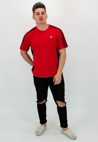 VINTAGE ADIDAS T-SHIRT