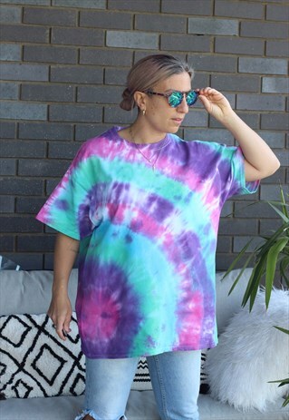 VINTAGE 1990S OVERSIZED TIE DYE T SHIRT