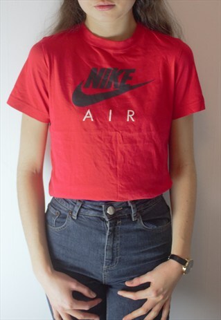 RED NIKE T-SHIRT