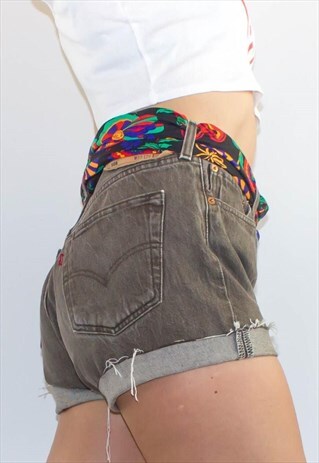 VINTAGE 80'S HIGH WAIST GREY WASH LEVI SHORTS