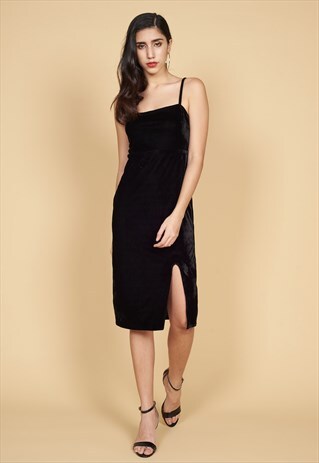 JENNIFER THIGH SLIT STRAPPY VELVET DRESS IN BLACK