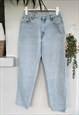 VINTAGE 90'S LEVI  LIGHT BLUE MOM JEANS W26