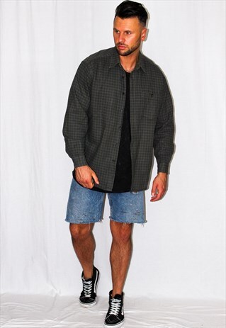 VINTAGE OVERSIZED PLAID FLANNEL SHIRT