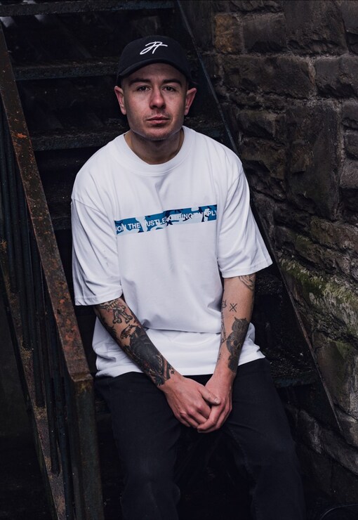 garment image