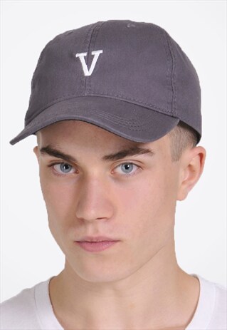 VILLAINS LDN GREY 'V' CAP