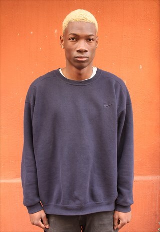 VINTAGE NIKE SWEATSHIRT