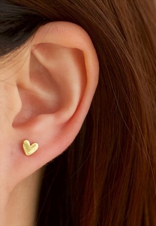 PURE HEART STUD EARRINGS