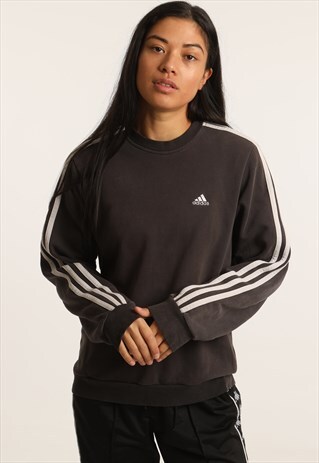 VINTAGE ADIDAS EMBROIDERED LOGO SWEATSHIRT