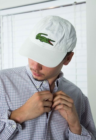 VINTAGE LACOSTE CAP LOGO 90S X 3.4