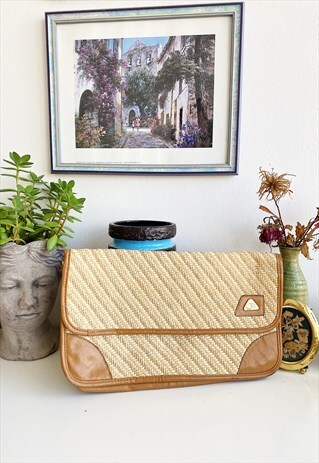 VINTAGE 70S RAFFIA STRAW PARISIAN CHIC ENVELOPE CLUTCH PURSE
