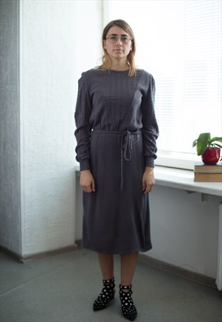 VINTAGE 80'S GREY KNITTED LONG SLEEVED MIDI DRESS