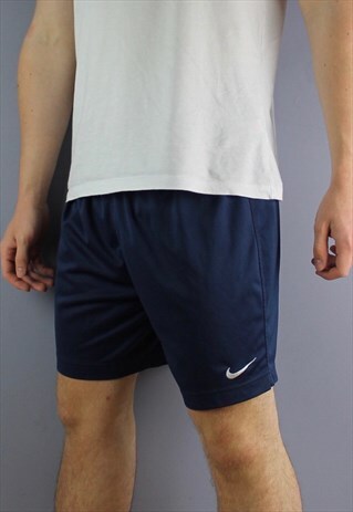 VINTAGE NIKE SHORTS IN NAVY WITH EMBROIDERED LOGO AND DRAWST