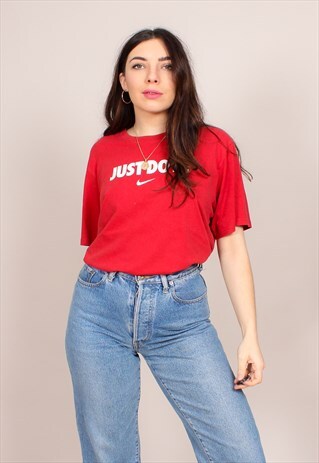 VINTAGE 90S OVERSIZED RED NIKE T-SHIRT
