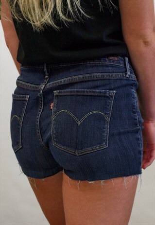 VINTAGE LEVI'S SHORTS
