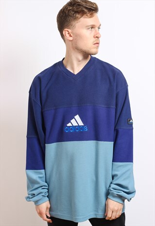 VINTAGE ADIDAS SWEATSHIRT
