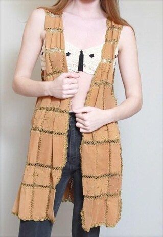 VINTAGE 1970'S TAN BROWN SUEDE PATCH LONG LINE GILET