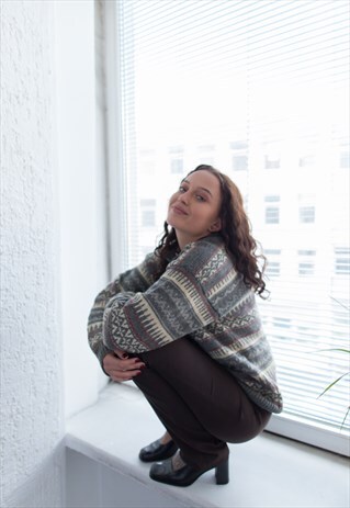 VINTAGE 80'S GREY PATTERNED WOOL SCANDI STYLE CARDIGAN