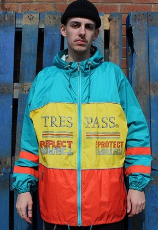 VINTAGE 90S TRESPASS COAT