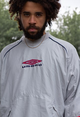 VINTAGE 90S UMBRO EMBROIDERED LOGO WINDBREAKER JUMPER BEIGE