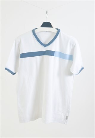 VINTAGE 90S V NECK T-SHIRT