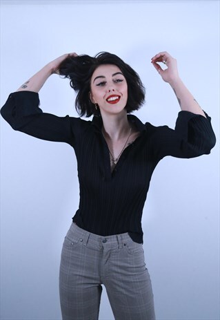 TEXTURED BLACK BLOUSE