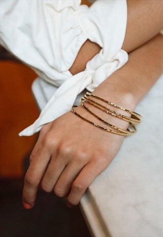GOLDEN BANGLE