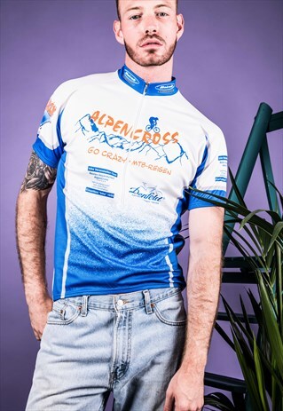 VINTAGE 1990S SPORTS T-SHIRT IN WHITE AND BLUE