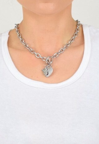VINTAGE PLAYBOY Y2K T BAR CHAIN HEART BUNNY PENDANT CLASP
