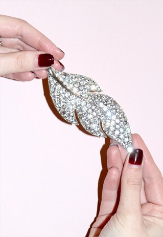 80S VINTAGE SILVER LARGE LEAF DIAMANTIE BROOCH NECKLACE