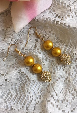 SAKURA. SWAROVSKI CRYSTAL AND GOLD PEARL DROP EARRINGS