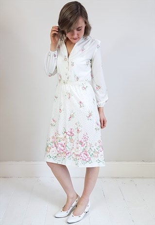 VINTAGE 70'S WHITE FLORAL BUTTON DRESS