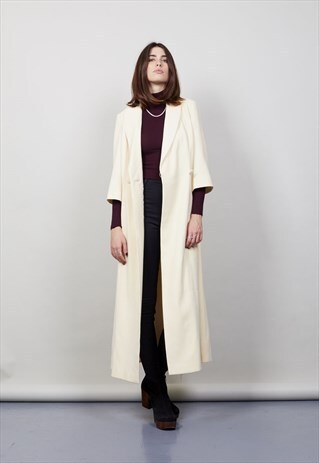 VINTAGE OFF WHITE FITTED 70'S MAXI COAT