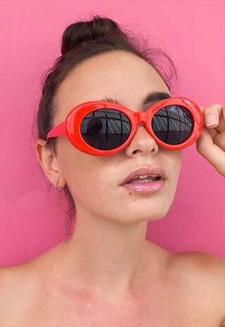 RED OVAL SUNGLASSES