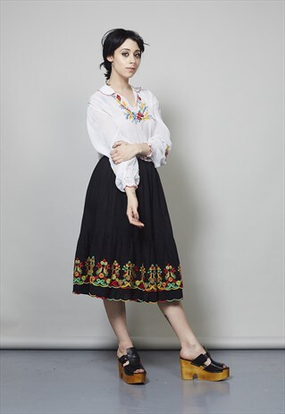 VINTAGE 1950'S BLACK BOHO A- LINE SKIRT