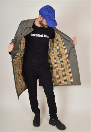 RARE VINTAGE BURBERRYS COAT MADE IN ENGLAND (2830)