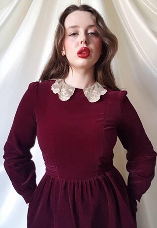 VINTAGE 80S BURGUNDY VELVET DRESS WITH ANTIQUE LACE COLLAR